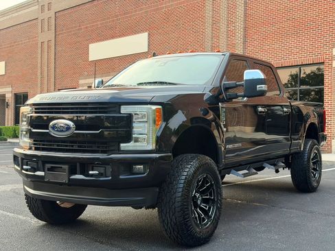 Used 2019 Ford F250 Platinum AWD/4WD image 7