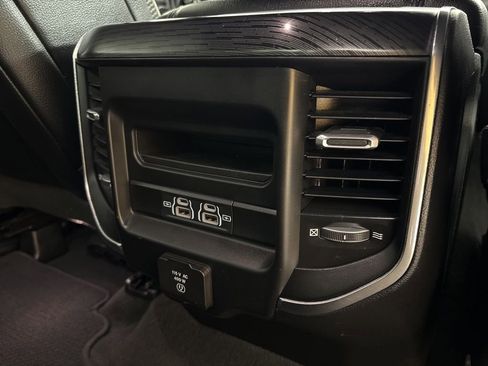 Used 2023 RAM 1500 Laramie AWD/4WD image 26