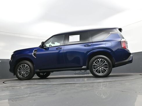 Used 2025 Nissan Armada SL AWD/4WD image 44
