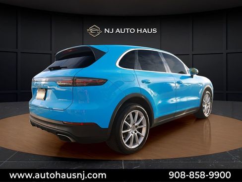 Used 2023 Porsche Cayenne AWD/4WD image 8