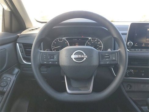 New 2025 Nissan Rogue S image 9