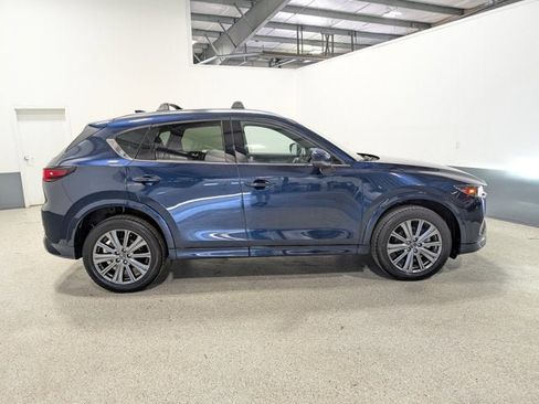 Used 2025 MAZDA CX-5 Signature image 2