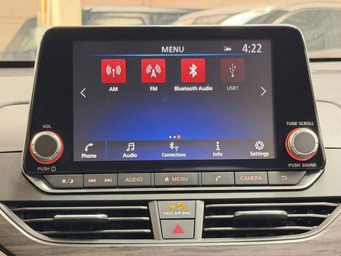 Used 2025 Nissan Altima 2.5 SV FWD image 20