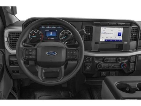 Used 2025 Ford F250 XL w/ STX Appearance Package AWD/4WD image 7