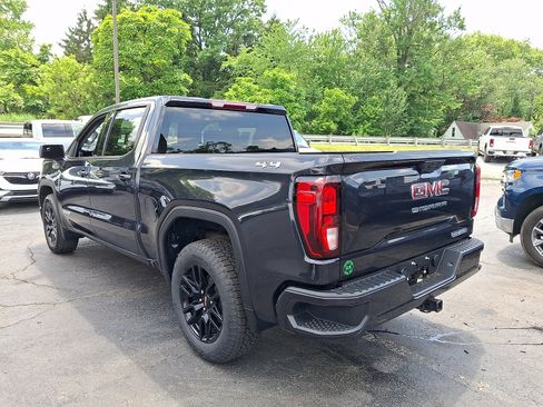 Used 2025 GMC Sierra 1500 Elevation AWD/4WD image 4