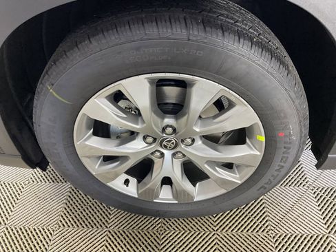 New 2026 Toyota Grand Highlander Limited image 4