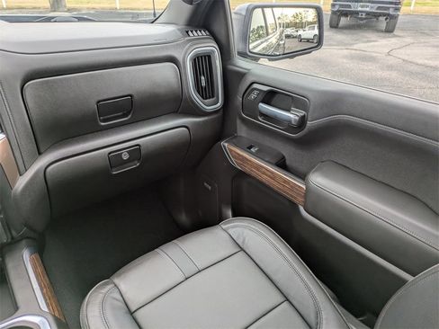 Used 2021 Chevrolet Silverado 1500 High Country w/ Technology Package image 16