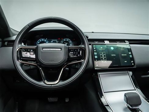 New 2025 Land Rover Range Rover Velar S image 19