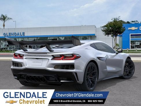 New 2027 Chevrolet Corvette ZR1 w/ ZR1 Carbon Fiber Aero Package RWD image 4