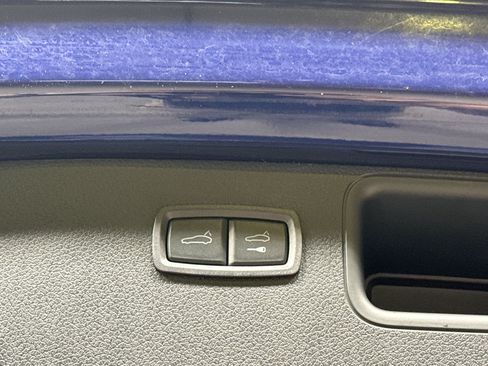 Certified 2026 Porsche Macan AWD/4WD image 14