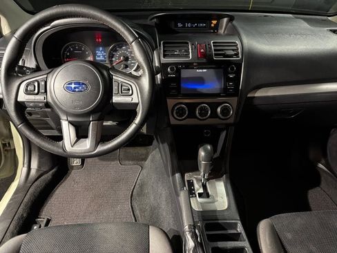 Used 2016 Subaru Crosstrek 2.0i Premium w/ Moonroof Package AWD/4WD image 11