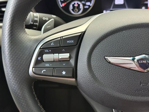 Used 2023 Genesis G70 2.0T w/ Sport Prestige Package image 19