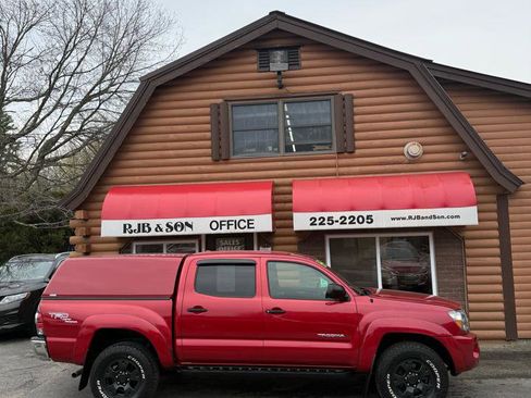 Used 2009 Toyota Tacoma 4x4 Double Cab image 2