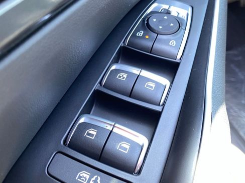 New 2026 Kia Sorento S FWD image 13
