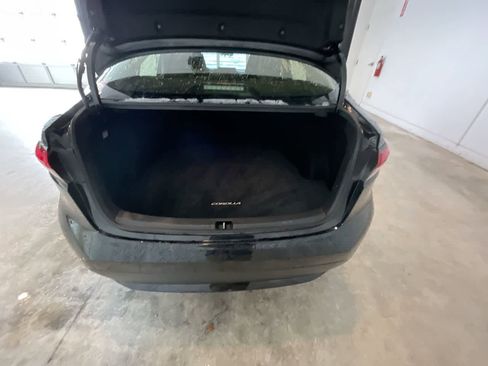 Used 2021 Toyota Corolla LE w/ Carpet Mat Package (TMS) image 23