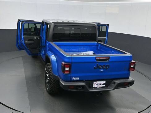 New 2026 Jeep Gladiator Sport AWD/4WD image 50