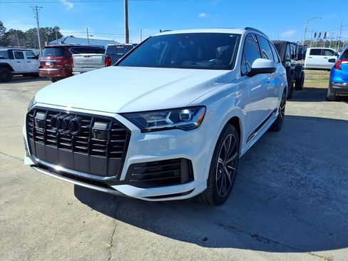 Used 2023 Audi Q7 3.0T Prestige image 3