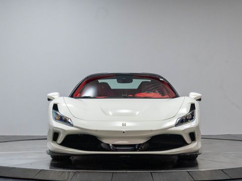 Used 2021 Ferrari F8 Tributo RWD image 62
