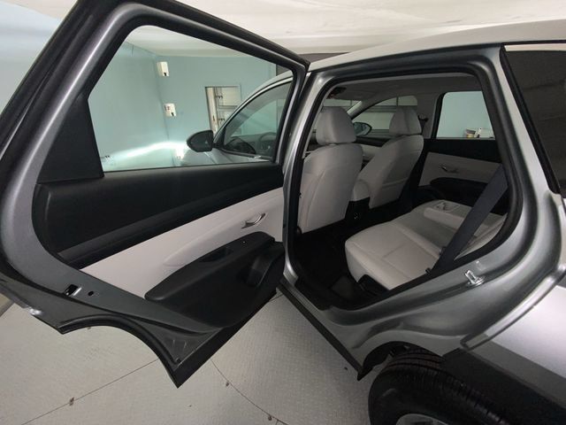 Certified 2026 Hyundai Tucson SE FWD image 22