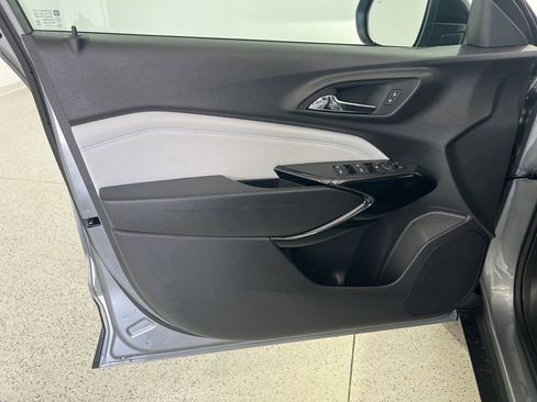 New 2026 Chevrolet Trax LT image 19