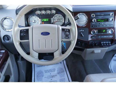 Used 2010 Ford F350 Lariat image 18
