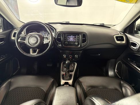Used 2018 Jeep Compass Latitude w/ Cold Weather Group AWD/4WD image 22