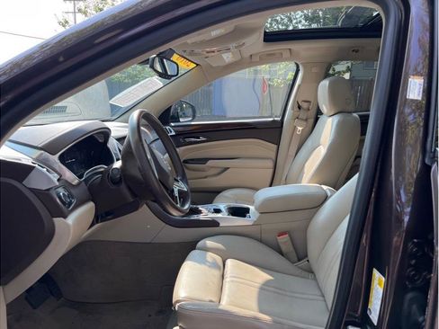 Used 2016 Cadillac SRX Luxury w/ Driver Awareness Package image 5