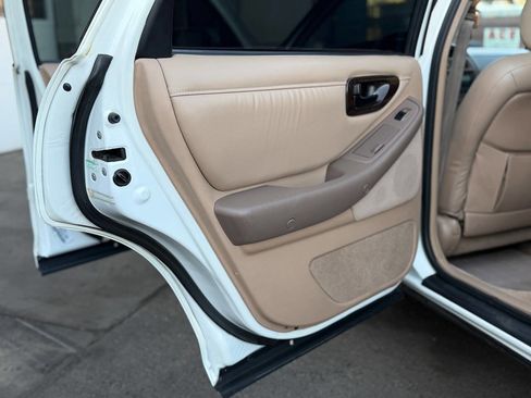 Used 1996 Toyota Avalon XLS image 24