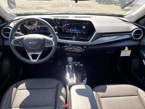 New 2026 Chevrolet Trax ACTIV w/ Driver Confidence Package FWD image 10