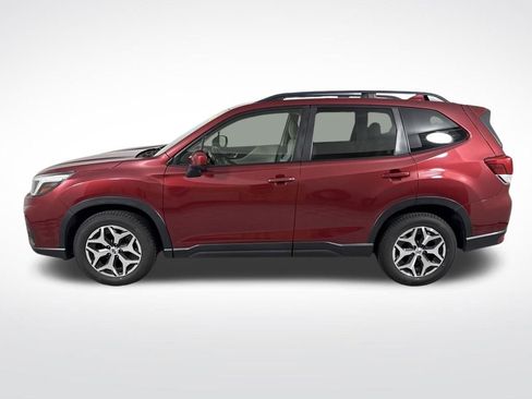 Used 2019 Subaru Forester Premium w/ All-Weather Package image 6