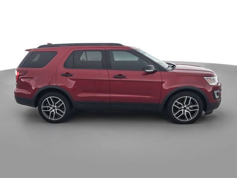 Used 2016 Ford Explorer Sport w/ Equipment Group 401A AWD/4WD image 4
