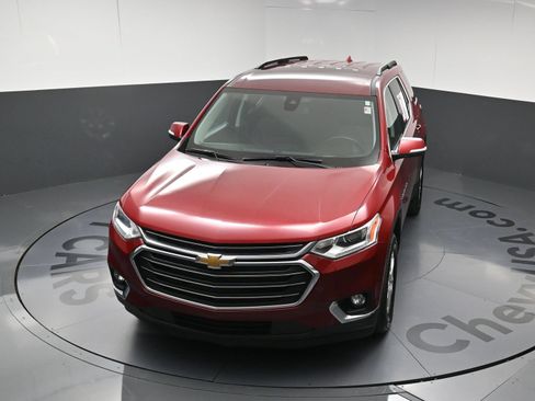 Used 2021 Chevrolet Traverse LT FWD image 30
