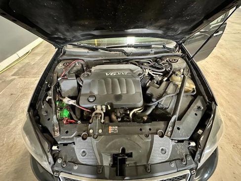 Used 2012 Chevrolet Impala LTZ FWD image 42