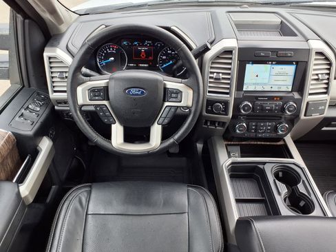 Used 2017 Ford F250 Lariat w/ Lariat Ultimate Package image 6