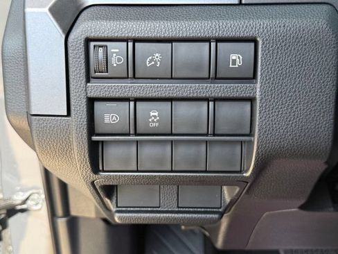 Used 2026 Toyota 4Runner SR5 AWD/4WD image 25