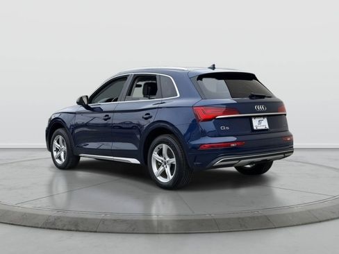 Used 2021 Audi Q5 2.0T Premium w/ Convenience Package image 5