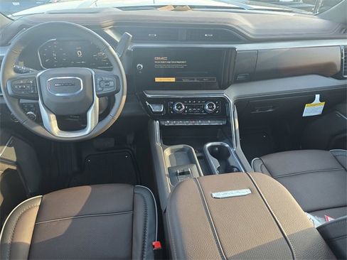 New 2026 GMC Sierra 2500 Denali w/ Denali Reserve Package image 12