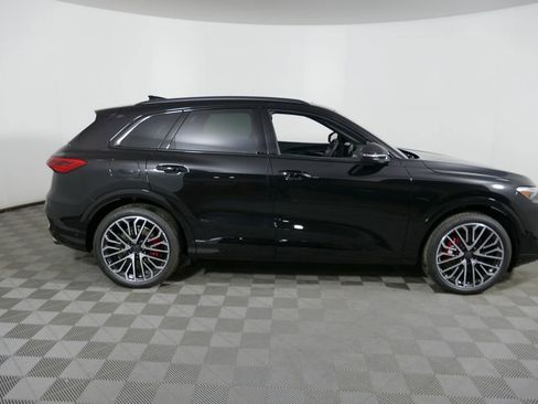 New 2026 Audi SQ5 Premium Plus image 30