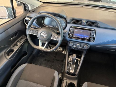 Used 2025 Nissan Versa SV FWD image 32
