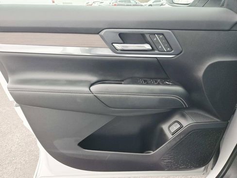 Used 2026 GMC Terrain Denali image 35