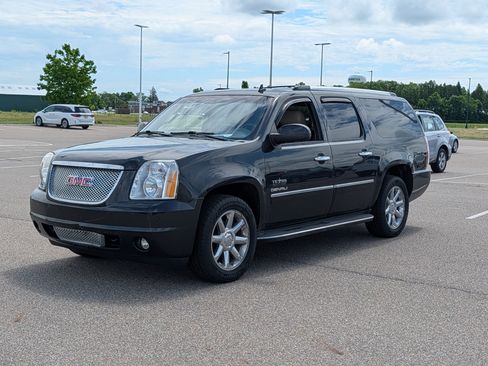 Used 2012 GMC Yukon XL Denali AWD/4WD image 2
