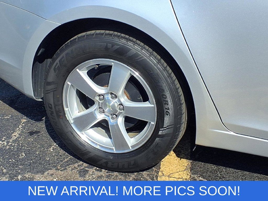 Used 2014 Chevrolet Cruze LT FWD image 22