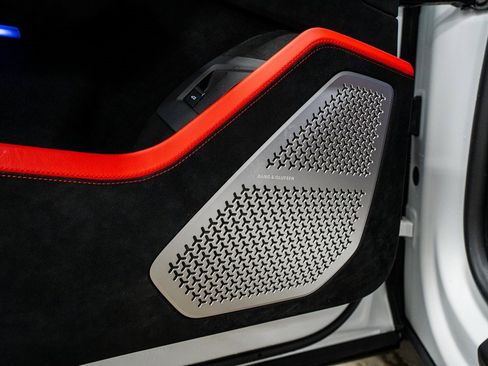 Used 2024 Lamborghini Urus Performante image 38