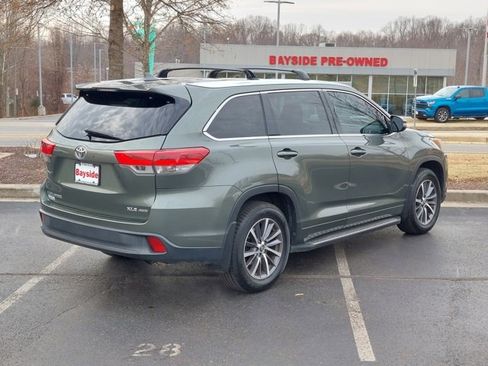 Used 2017 Toyota Highlander XLE image 27