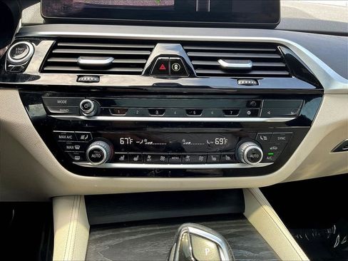 Used 2022 BMW 540i xDrive w/ M Sport Package AWD/4WD image 15