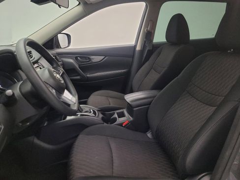 Used 2020 Nissan Rogue S FWD image 17