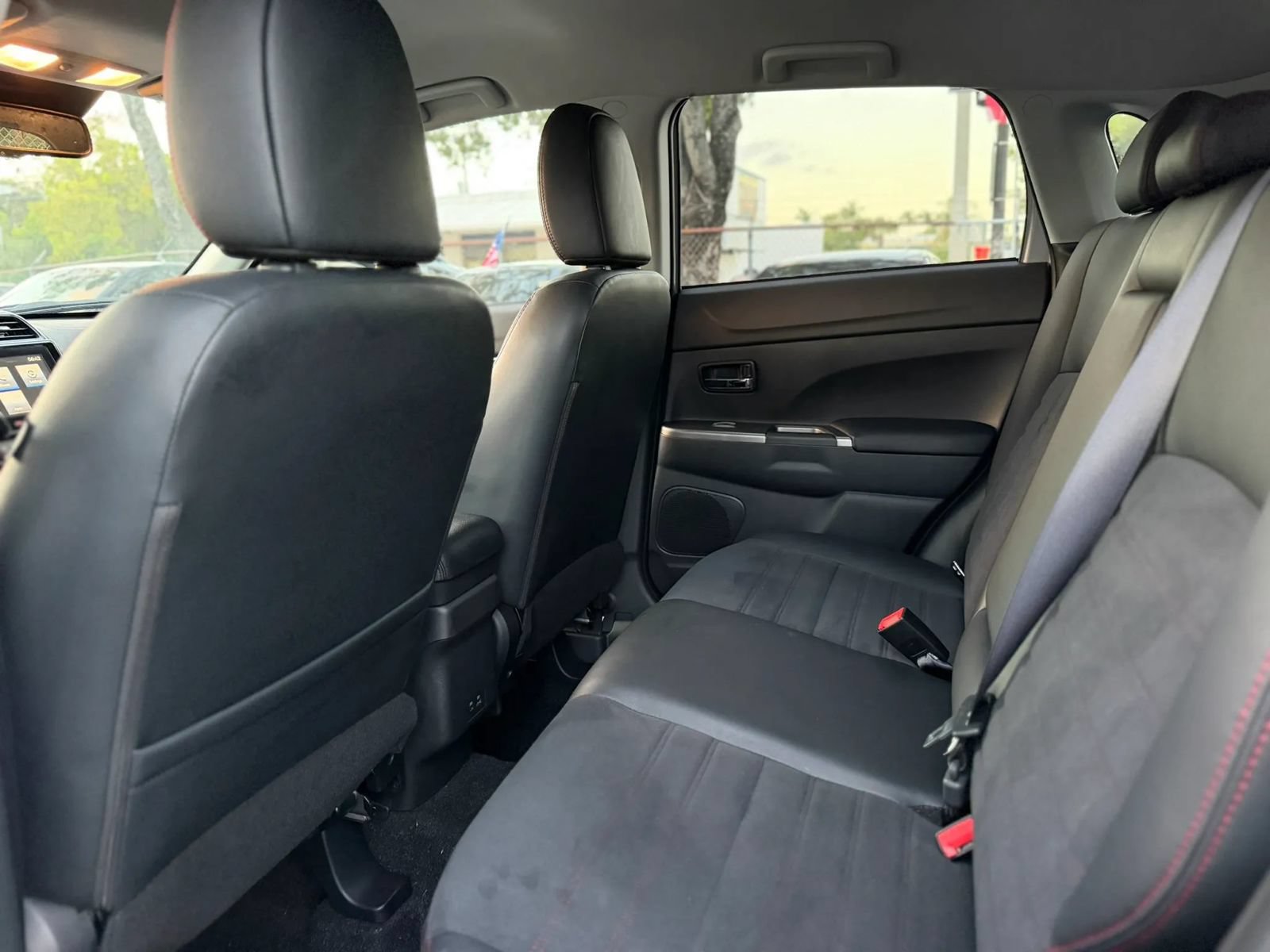 Used 2022 Mitsubishi Outlander Sport SE AWD/4WD image 24
