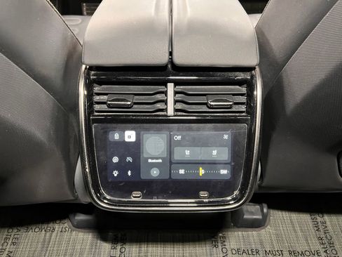 Used 2022 Rivian R1S Launch Edition image 17