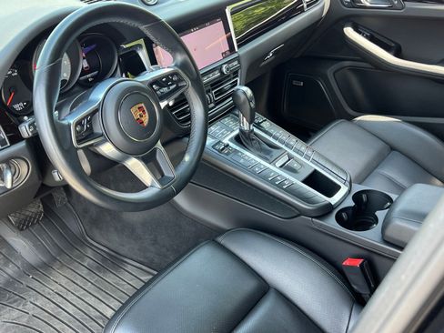 Used 2020 Porsche Macan S AWD/4WD image 4