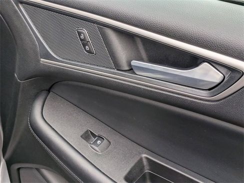 Used 2023 Ford Edge SEL w/ Convenience Package image 37